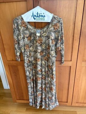Floral Scoop-Neck Maxi Dress in Olive and Rust by